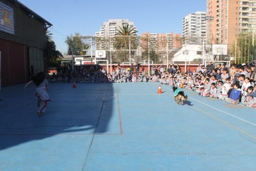 Visita de la Escuela de Adiestramiento de Carabineros de Chile