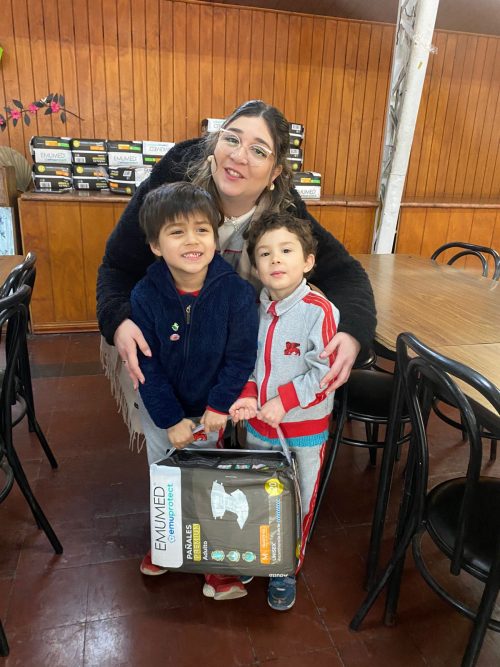 ¡Pequeños grandes corazones! Alumnos de primer ciclo llevan ayuda al Hogar Esperanza