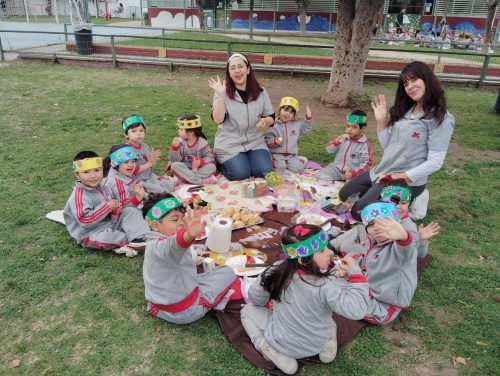Preescolar da la bienvenida a la primavera
