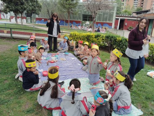 Preescolar da la bienvenida a la primavera