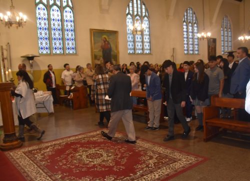 Misa de confirmación 28 estudiantes de nuestro colegio reciben su confirmación