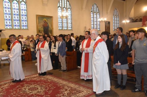 Misa de confirmación 28 estudiantes de nuestro colegio reciben su confirmación