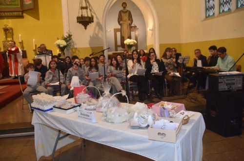 Misa de confirmación 28 estudiantes de nuestro colegio reciben su confirmación