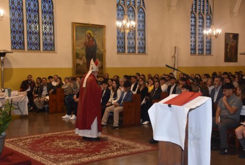 Misa de confirmación 28 estudiantes de nuestro colegio reciben su confirmación