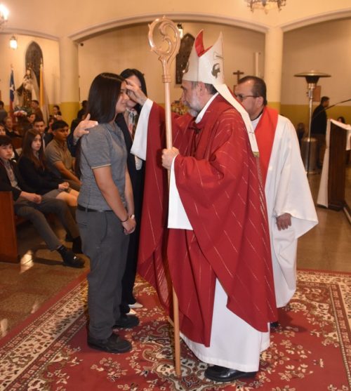 Misa de confirmación 28 estudiantes de nuestro colegio reciben su confirmación