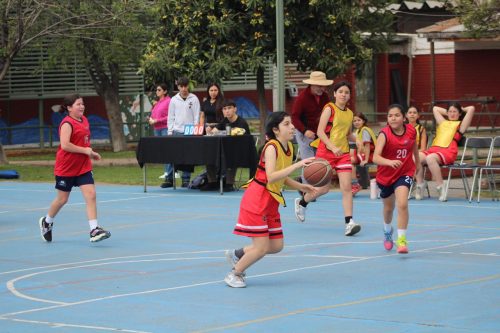 Colegio San Marcos obtiene el 4.° lugar en las Olimpiadas de Básquetbol Boston Educa