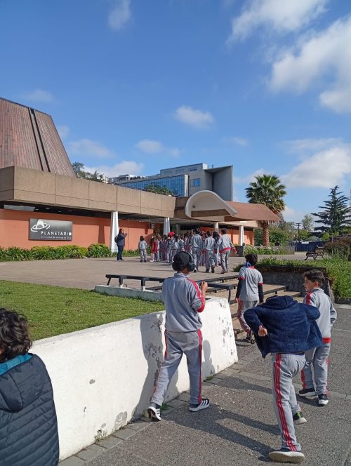 Estudiantes de 3° Básico vivieron una entretenida experiencia en el Planetario