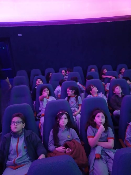 Estudiantes de 3° Básico vivieron una entretenida experiencia en el Planetario