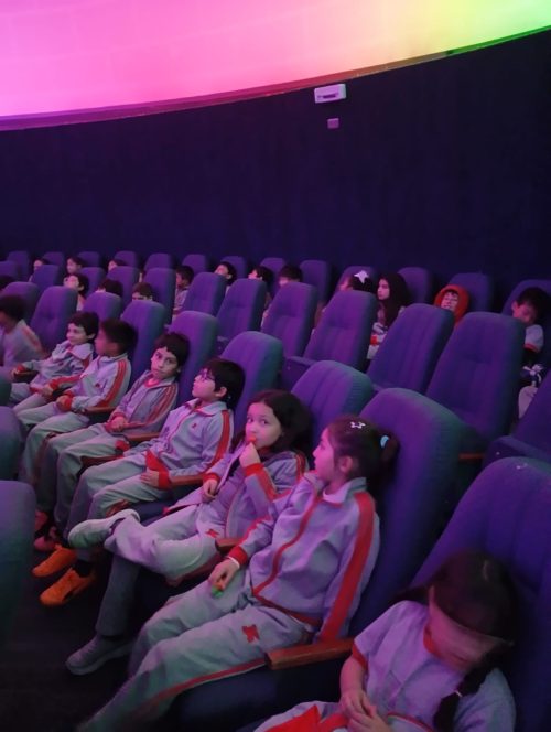 Estudiantes de 3° Básico vivieron una entretenida experiencia en el Planetario
