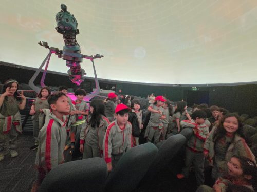 Estudiantes de 3° Básico vivieron una entretenida experiencia en el Planetario