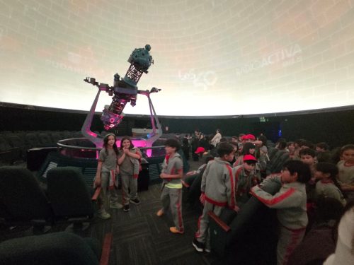 Estudiantes de 3° Básico vivieron una entretenida experiencia en el Planetario