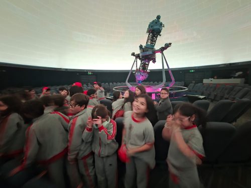 Estudiantes de 3° Básico vivieron una entretenida experiencia en el Planetario