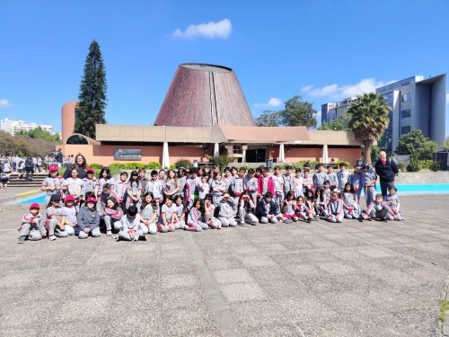 Estudiantes de 3° Básico vivieron una entretenida experiencia en el Planetario